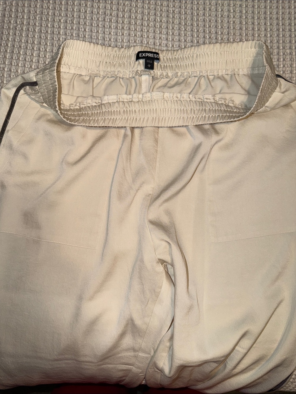 NWOT Express Cream Elastic-Waist Satin Joggers with Side Details